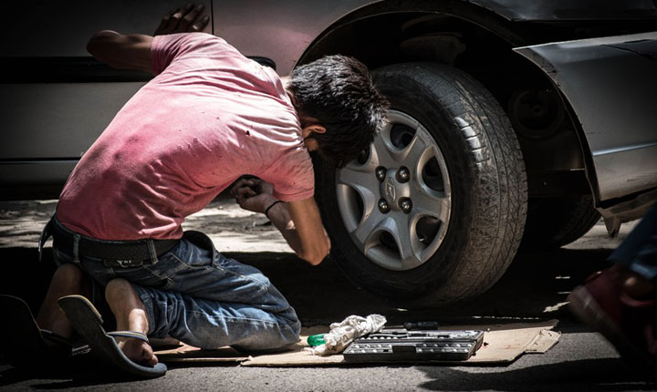 Tips Menghemat Biaya Perawatan Mobil